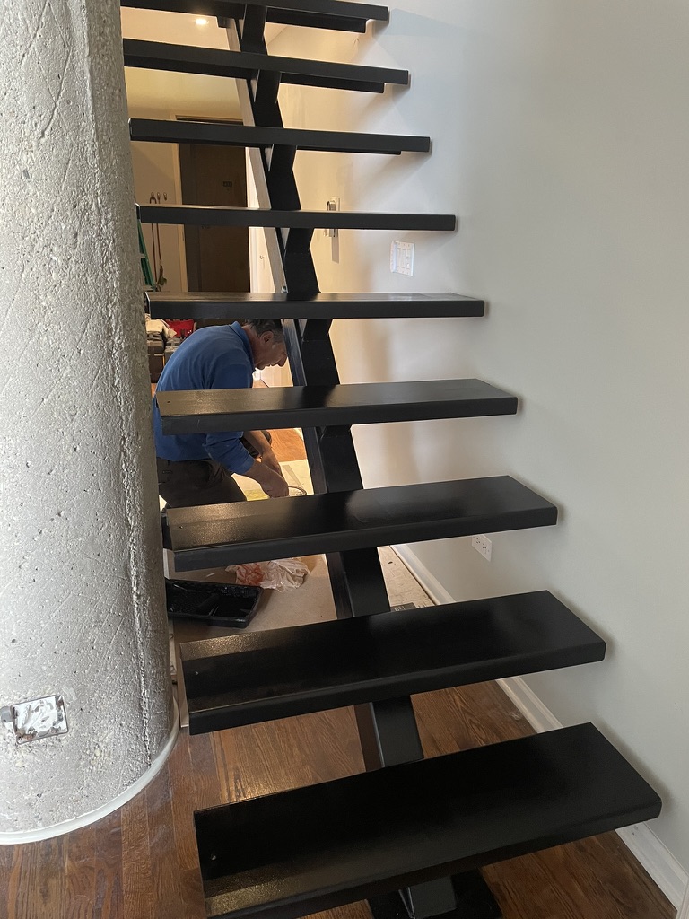 Modern Mono Riser Staircase Installation in Chicago in Arlington Pl ...